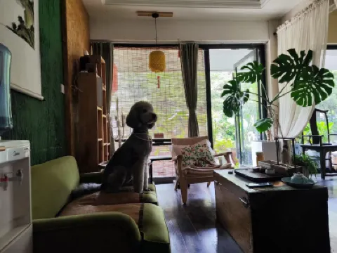 Ruoyin Hostel 양양왕부록영벽 주변 호텔