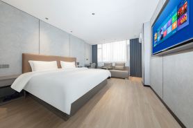 Golden Fashion Hotel