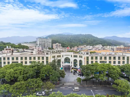 Borrman Hotel (Guangzhou East Railway Station Meihuayuan Subway Station)