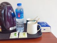 彭州东鑫苑酒店 - 豪华大床房