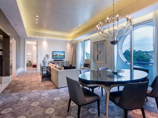 Resorts World Sentosa Hotel Michael Singapore Staycation Approved Singapore 21 Room Price Deals Review Trip Com