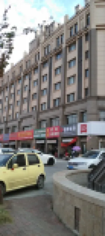 Qianbaidu Chain Apartment (Xintian Square)