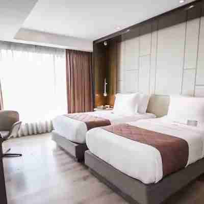 Hotel XYZ Rooms