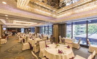 Libai International Hotel Guangzhou (Zhujiang New Town Gangding Subway Station)