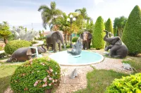 Tokyo Hotel Hotels in Lop Buri