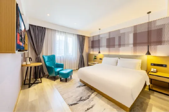 Moli Hotel (Guangzhou Yongqingfang Zhongshan 8th Road Subway Station) Отели рядом с достопримечательностью «Guangzhou Sports Center for the Youth»