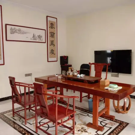 Xinning Longhua Xirui Inn