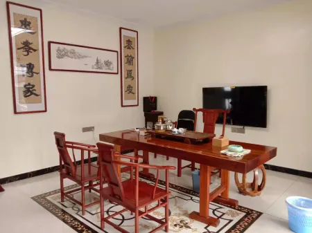 Xinning Longhua Xirui Inn