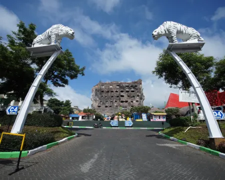 Pohon Inn Hotel Hotels in Batu Sub-District