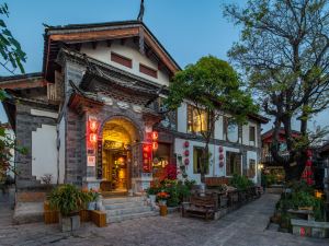 Jiuqi Fuxiang Inn (Lijiang Ancient City Dashuiche Branch)