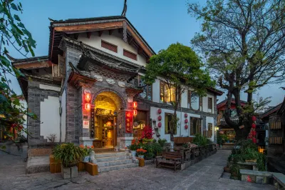 Jiuqi Fuxiang Inn (Lijiang Ancient City Dashuiche Branch)