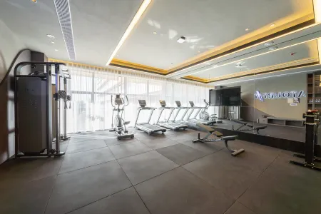 Atour Hotel(Changchun People's Street City Government Store) Отели рядом с достопримечательностью «Changchun Vocational Institute of Technology»