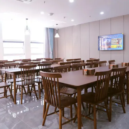 Yangzhong Urban Garden Hotel