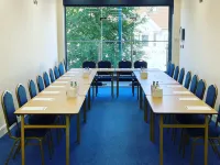 PremierLux Serviced Apartments Hotels in Redbridge