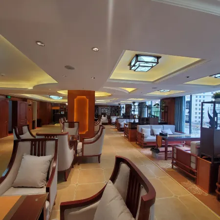 Dege Gesar Palace Grand Hotel