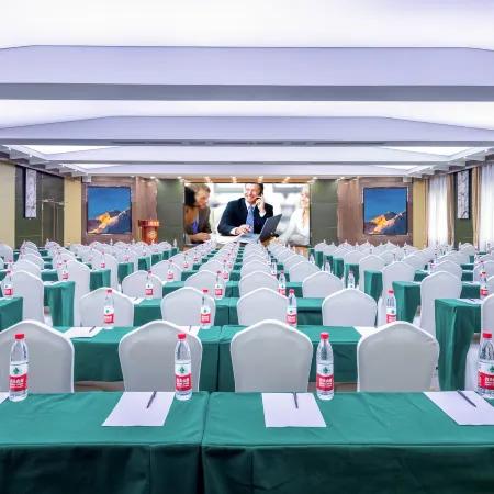 Kangding Love Song Plaza Gesar Hotel