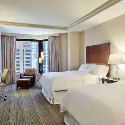 The Westin Chicago River North Rooms