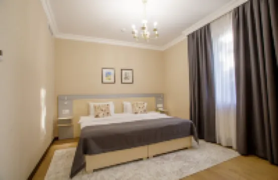 Navruz Hotel Tashkent Hoteles cerca de Uzexpocentre