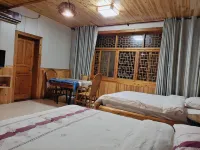 Longmen Inn Hotels in Sanjiang