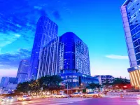 Crescent Moon Hotel (Chengdu Chunxi Road Tianfu Square Station) Hotéis em Chengdu