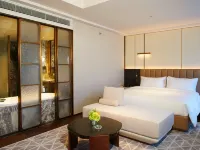 Zhuhai Holiday Resort Hotels near Mt. Shijing Park
