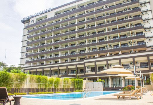 3. Hotel Ca..