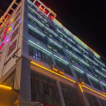 Huyang Business Hotel