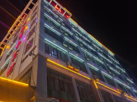 Huyang Business Hotel Отели рядом со станцией Ruoqiang Railway Station