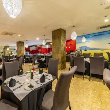 PrideInn Azure Hotel Nairobi Westlands Отели рядом с достопримечательностью «Посольство Нидерландов»