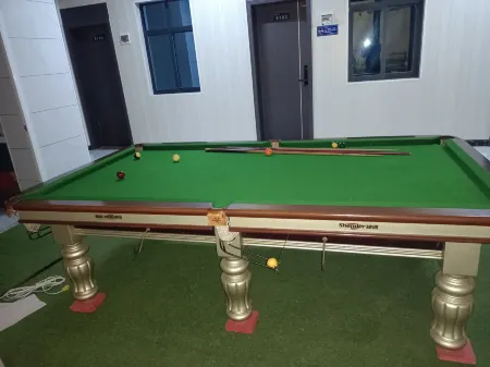 Tanghe Xiangshan Homestay Отели в г. Танхэ