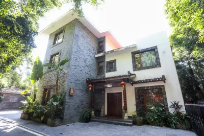 Guoyue Jiuquwan Hot Spring Villa Holiday Hotel