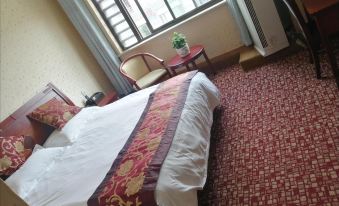 Tongxiang Holly Hotel