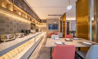 Borrman Hotel (Zunyi Xinpu Linda Food City)