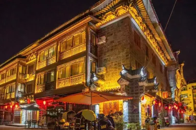 Shiquan Huitong Fudi Homestay