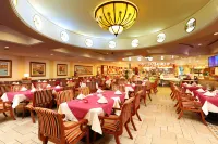 Regal Palace Hotel - breakfast