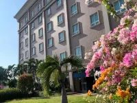 Zhongshan Sihai Hotel Hotels near Zhan's Garden