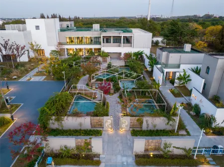 Orieco Club Aurora Hotel(Zhangjiagang Branch) Отели рядом с достопримечательностью «xiangshansi»