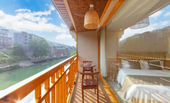 Yueke Riverview Homestay