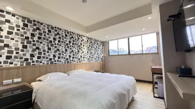Jin Hwa Hotel Hotels near Dianji Temple