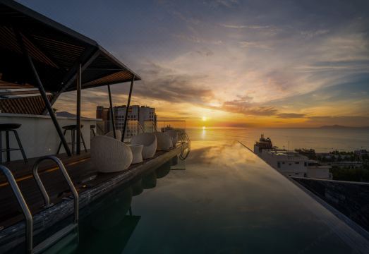 4. 드라코 호텔 &..