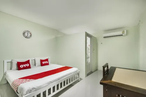 I Oun Inn Hotels in Ban Na