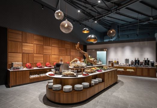 리버 인 켄팅 로비 및 조식 뷔페 이미지