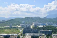 Shenzhen Huanzhu Apartment (Greenland Center)