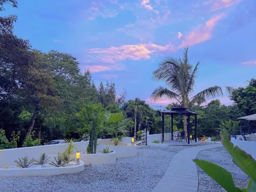 Yuhai · Shanju Homestay