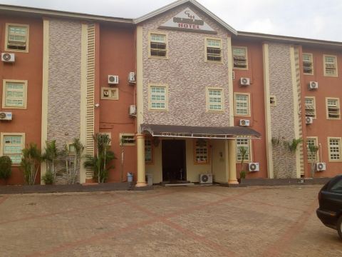 Goldenland Hotel