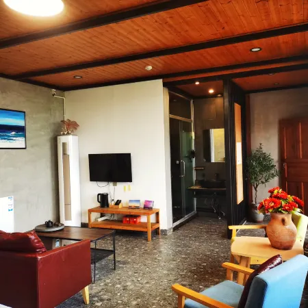 Xuwen faint coral homestay Отели рядом с достопримечательностью «Denglou Cape»