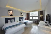 Sky Lan · Mountain View Hotel - 3-Star