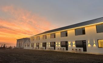 Saihanba Polytechnic Lake Hotel