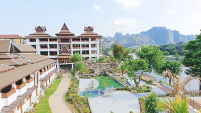 Phubarn VimarnVangvieng Resort Hotels in der Nähe von Num Bor Keo Höhle