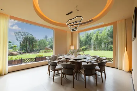 Nine Creek Listening to the Tao Resort Отели рядом с достопримечательностью «Changxing Badujie Scenic Area»